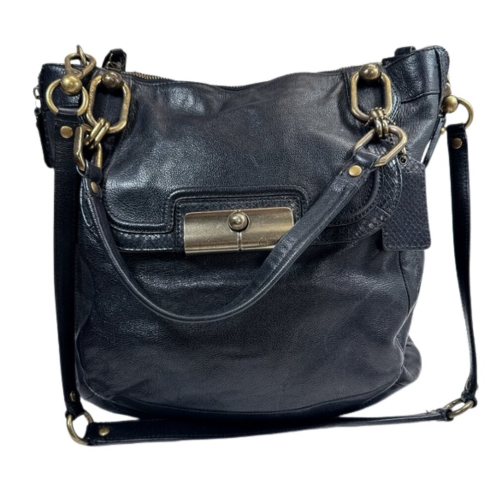 Coach Black Leather Shoulder Bag with Gold Brass  Hardware Y2K